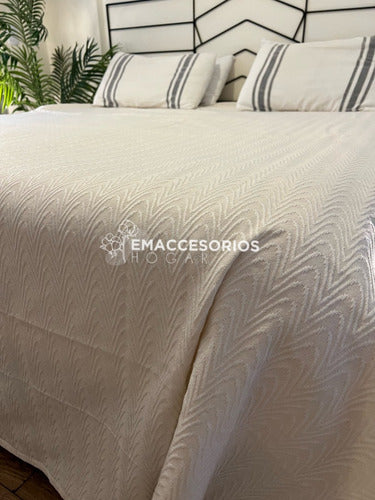 Lightweight Rustic Summer Jacquard Bedspread for 1 Place to Twin Beds 9