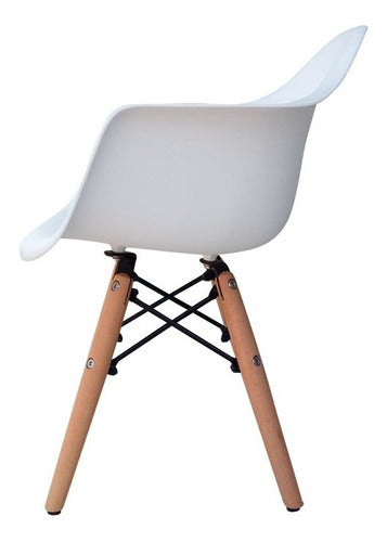 DeSillas Eames Junior Chair 5