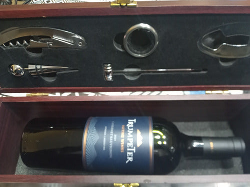 Caja De Vino Con Accesorios Usada En Perfecto Estado 0