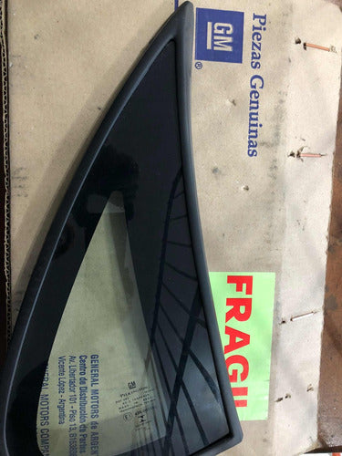 GM Fixed Vent Window Right Rear Door Glass for Chevrolet Corsa 4-Door 1