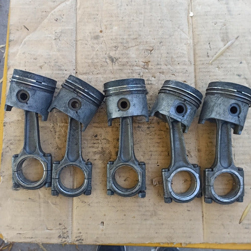 Peugeot Citroen 1.9 D XUD9 Connecting Rod and Pistons Assembly 0