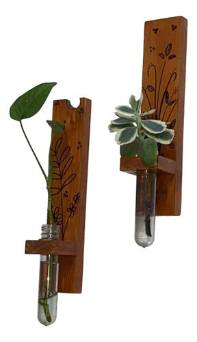 Arte en Madera Hanging Shelf with Flower Pot 0