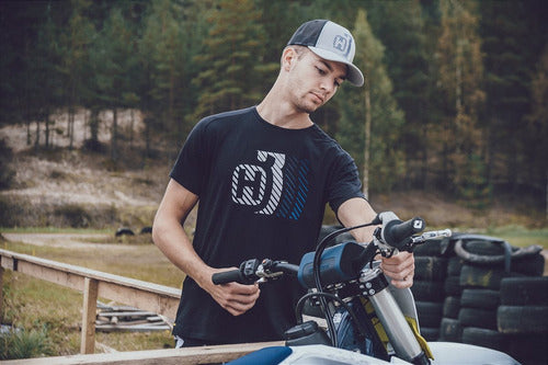 Husqvarna Ride Remote Tee - Riders Arg 1