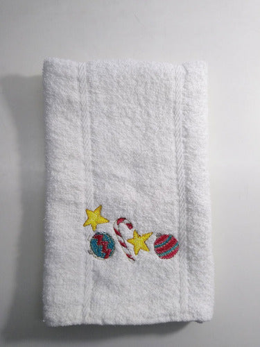 QS Christmas Hand Towel Embroidered 1