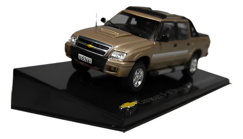 Ixo 1:43 Modelo De Coche Chevrolet S-10 2.5 Deluxe Cabine Du 0