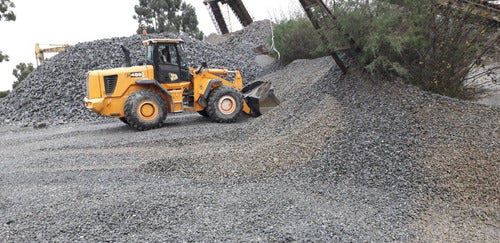 Movimientos de Suelo Tosca Stone Sale and Mini Loader Rental 1