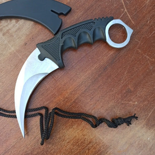 Navaja Mariposa Tornasol Trainer + Cuchillo Karambit + Regal 4