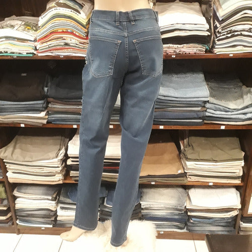 Portofem Jean Arce Model with Small Distressed Areas 1