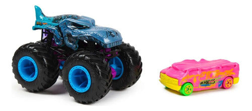 Monster Trucks + Auto Hot Wheels - Mega Wrex - Mattel 1