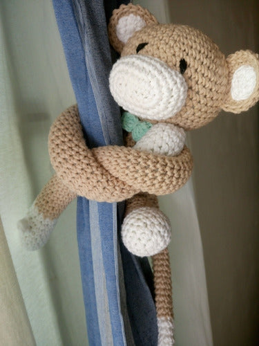 Amigurumi Hugging Monkey 6