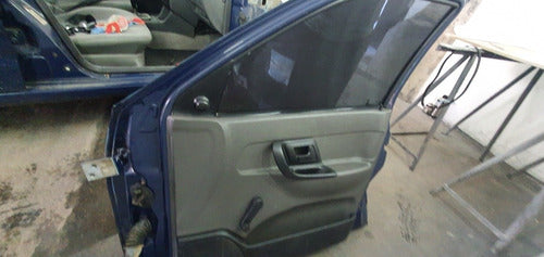 Puerta Delantera Derecha Vw Polo 2