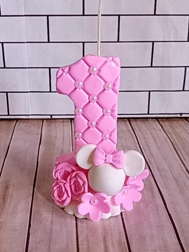 Creaciones de Azúcar y Papel Minnie Themed Candle in Cold Porcelain 4