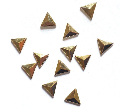 Moire Textil Pyramid Studs 10mm Hotfix Adhesive Applications X 200 2