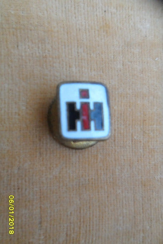 Antiguo Pins Esmaltado International 2