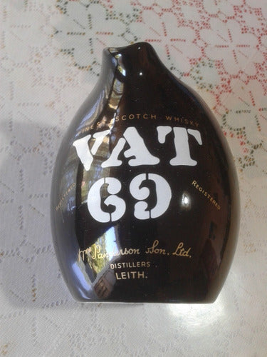 Jarra De Whisky Vat 69 England 1/2 Litro 4