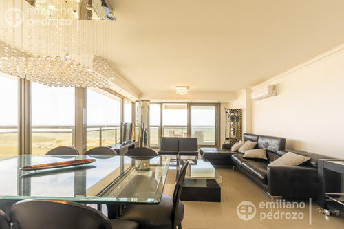 Venta Y Alquiler Apartamento 3 Dormitorios Playa Brava, Punta Del Este 0