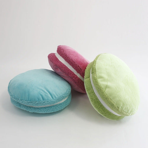 Morph Macaron Green Cushion 1