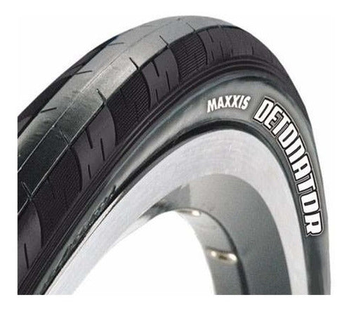 Maxxis Detonator Road Tire Pair 700x23 + Tube 1