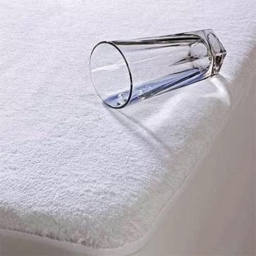 Almohar Waterproof Mattress Protector Toweling PVC 130x190 2 Plazas Cuot 1