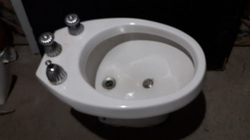 Bidet Olmos Con Griferia 1