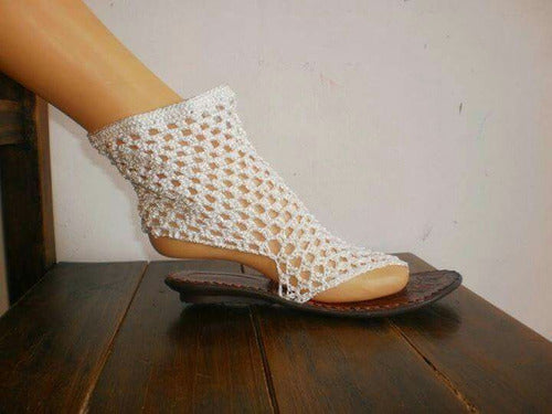 Punto Sabrina Urbano Crochet Woven Booties 3