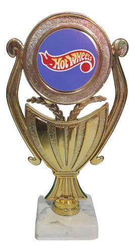 Trofeo Plástico Copa Plana Hotwheels Auto 15cm Souvenir 0