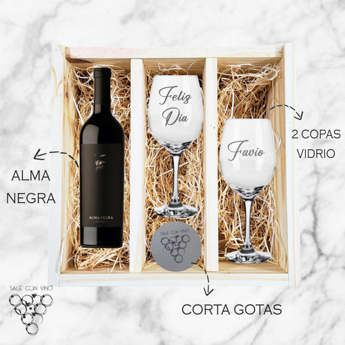 Caja Madera Vino Alma Negra  + 2 Copas Transp. Grabado 1