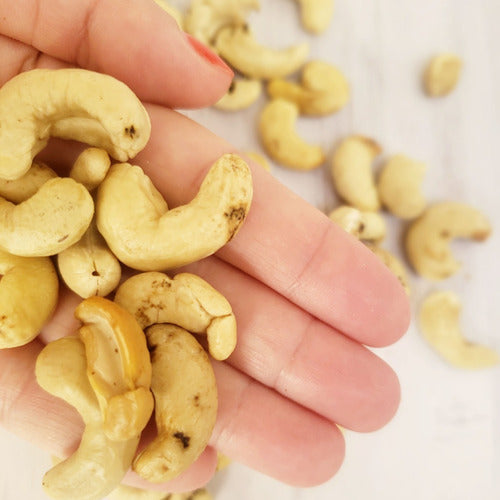 Cashew Nut Natural W4 x 500 Gr 1