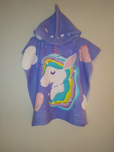 Poncho De Toalla Infantil Unicornio Lila 1