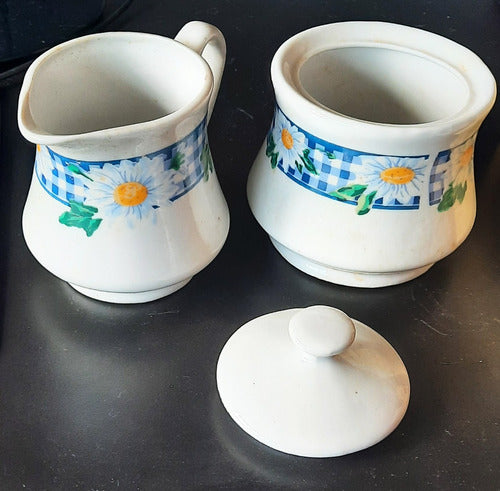 Chinese Ceramic Sugar Bowl and Creamer Set 1