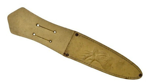 Genérica Leather Sheath with Engraved Deer - 13 cm 0