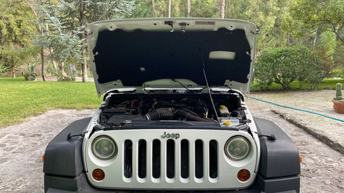 Jeep Manta Capot Tapizado Insonorisadora Wrangler Sin Gramps 1