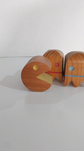 WAM Wooden Figure Set 2