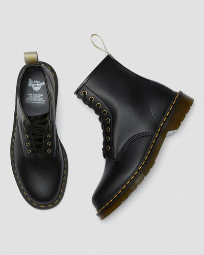 Dr. Martens Vegan Boots for Women Model Felix 1460 1