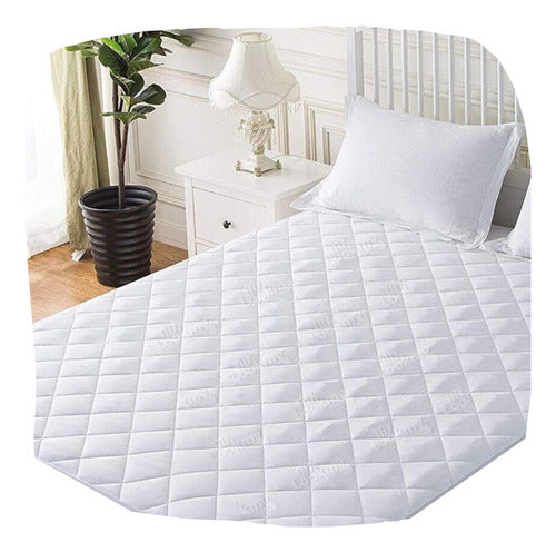 Cubre Colchon Matelaseado Queen Protector Ajustable 200x160 0