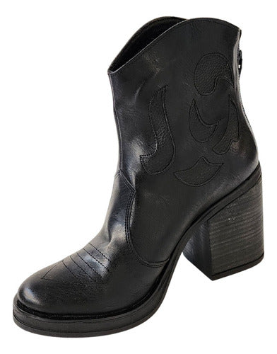 Jacmel Calzados Women’s Texanas with Heel 3