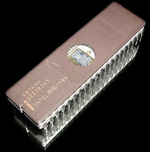 D8749 8749 MCU Microcontroller Microprocessor 8-bit EPROM 1