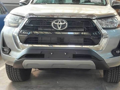 Bumper Defensa Delantero Hilux 2021 Negra Gris 2