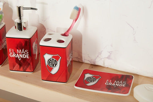 Casablanca River Plate Bathroom Set 2