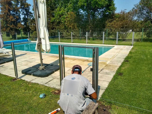 Blindex Pool Safety Glass Barrier 2