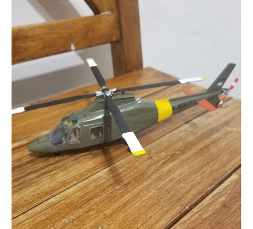 Argentina 1/48 Agusta A-109a Malvinas 2