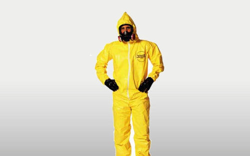 3M Discardable Coveralls 0