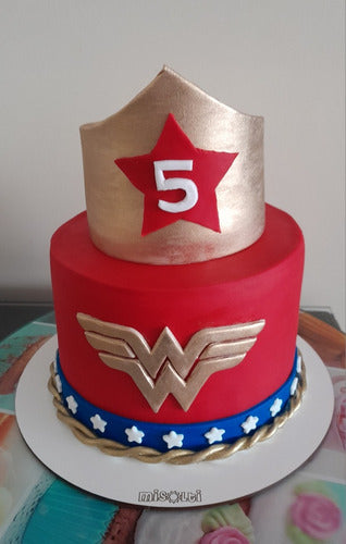 Misolti Wonder Woman Cake 2