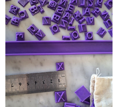 Abecedario Estampado Bajo Relieve Letras Chicas Y Miniaturas 1