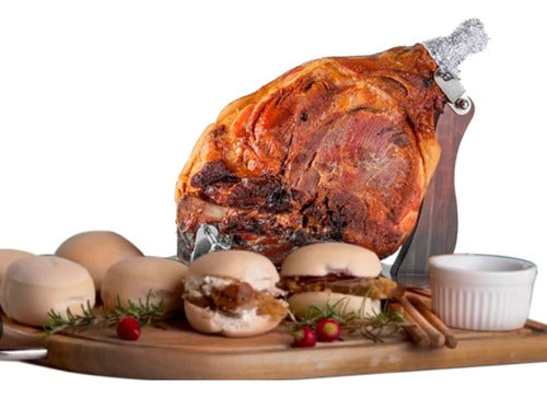 Luisa Flora Catering Pernil De Cerdo Para 20 Personas + Salsa + 40 Figazzas 0