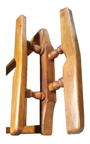 Algarrobo Valet Stand 1