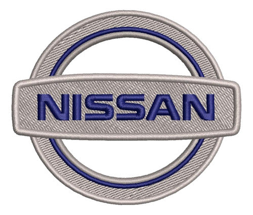 Nissan Cubreasiento Funda Ecocuero Líneas Rojas Logo Bordado 1