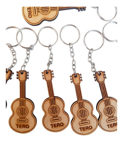 20 Custom Guitar Keychains - MDF Souvenirs 2