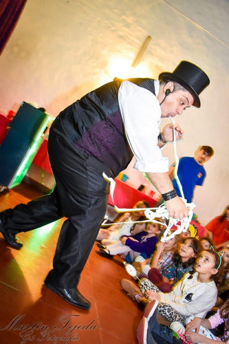 Martin Almada Mago Ilusionista - Magic Show for Birthdays and Events 5