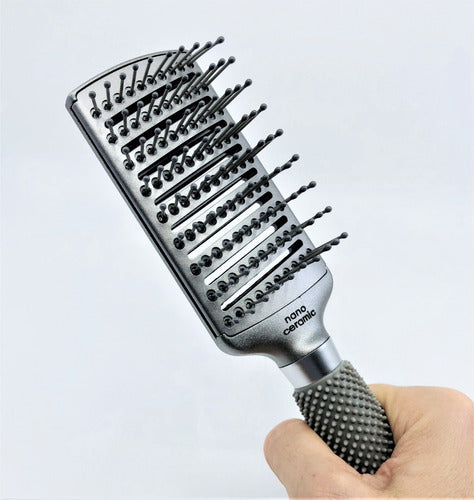 Geo2000 Nano Silver Vent Hairbrush for Straightening and Styling 3